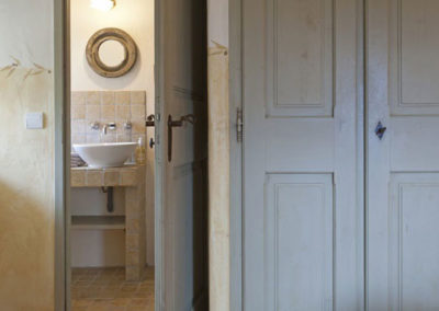 uxury villa Provence bathroom