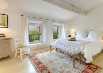 Luxury villa in Provence bedroom