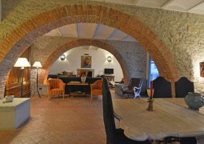 Luxury villa in Sicily dining room
